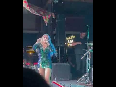 Jessica Rodrigues Cantando Passe De Mágica – Cabaré Do Brega Em Belém/PA