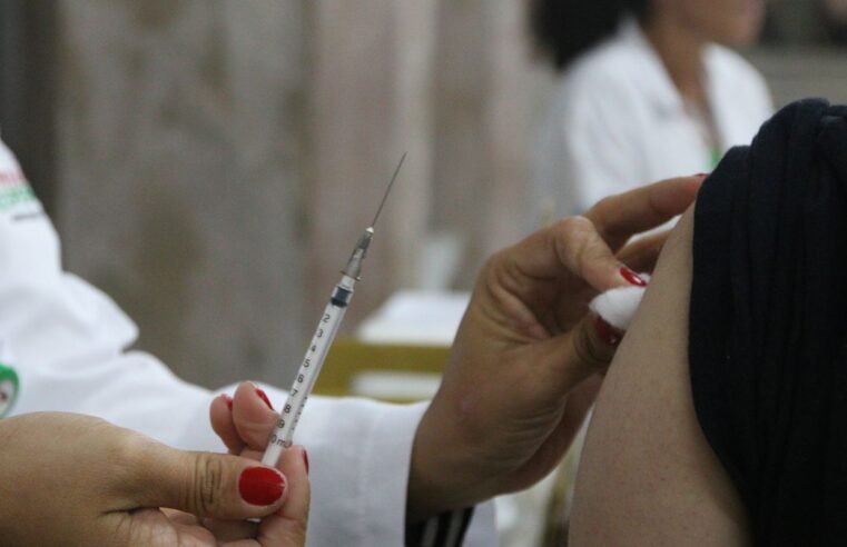 Ministério envia a 12 estados doses da nova vacina contra covid-19