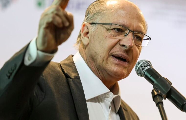 Alckmin diz que carga tributária não aumentou no governo Lula