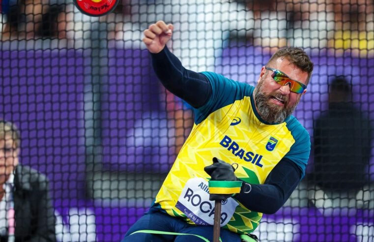 Bronze de André Rocha no lançamento de disco é medalha 400 do Brasil