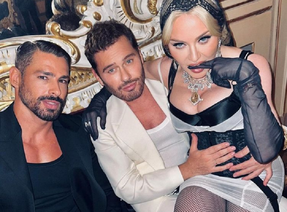 Madonna posta foto com Cauã Reymond no Instagram durante Semana de Moda de Milão