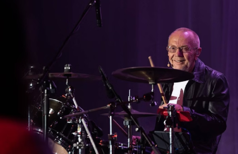 Colin Petersen, primeiro baterista do Bee Gees, morre aos 78 anos